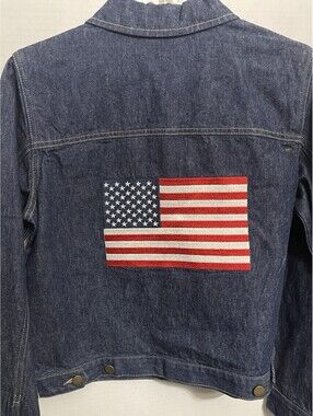 Revue Womens Vintage Denim Jacket Retro Size Medium American Flag On Back